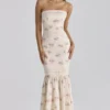 Sukienka maxi Alessina w kolorze kości słoniowej z nadrukiem Vintage Rose, wykonana z bawełny i koronki Sukienka maxi Alessina w kolorze kości słoniowej z nadrukiem Vintage Rose, wykonana z bawełny i koronki