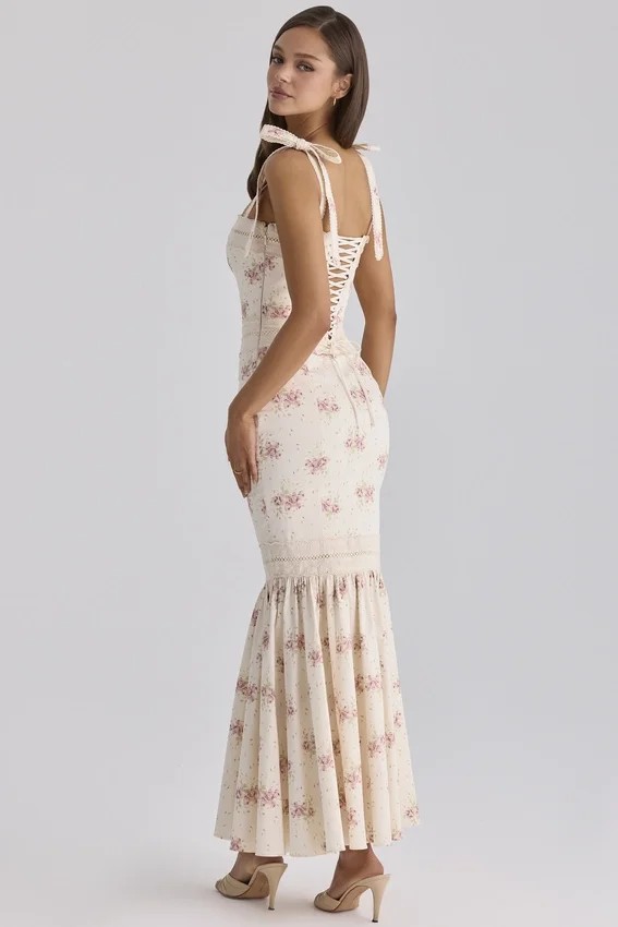 Sukienka maxi Alessina w kolorze kości słoniowej z nadrukiem Vintage Rose, wykonana z bawełny i koronki Sukienka maxi Alessina w kolorze kości słoniowej z nadrukiem Vintage Rose, wykonana z bawełny i koronki