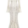 Sukienka maxi Belle Vintage w kremowe kwiatowe wzory z odkrytymi ramionami Sukienka maxi Belle Vintage w kremowe kwiatowe wzory z odkrytymi ramionami