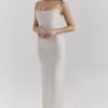 Sukienka maxi Calla Silver Pearl z ozdobami Sukienka maxi Calla Silver Pearl z ozdobami