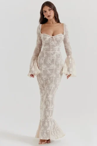 Sukienka maxi Delilah Vintage w kremowej koronce