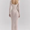 Sukienka maxi Everly z siateczki w kolorze pudrowym z wbudowanym Body Sukienka maxi Everly z siateczki w kolorze pudrowym z wbudowanym Body