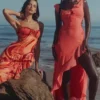 Sukienka maxi z falbanami z żorżety w kolorze koralowym „Aloura” Sukienka maxi z falbanami z żorżety w kolorze koralowym „Aloura”