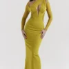 Sukienka maxi Zahra w kolorze chartreuse z głębokim dekoltem Sukienka maxi Zahra w kolorze chartreuse z głębokim dekoltem