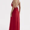 Sukienka maxi „Zanab Red Rose” z rozcięciem na udzie