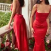 Sukienka maxi „Zanab Red Rose” z rozcięciem na udzie