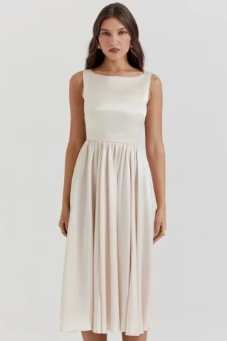 Sukienka midi Shayla w kolorze kremowym w stylu vintage Sukienka midi Shayla w kolorze kremowym w stylu vintage