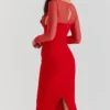 Sukienka midi Yasmin Scarlet z głębokim dekoltem Sukienka midi Yasmin Scarlet z głębokim dekoltem