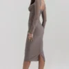 Sukienka midi z gorsetem Safran Mocha Sukienka midi z gorsetem Safran Mocha