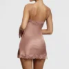 Sukienka typu slip z satyny i koronki w kolorze różowym Nia Sukienka typu slip z satyny i koronki w kolorze różowym Nia