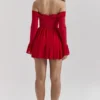 Sukienka z odkrytymi ramionami Alana Scarlet Sukienka z odkrytymi ramionami Alana Scarlet