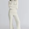 Swetr z wełny merynosowej Skye Ivory z golfem Swetr z wełny merynosowej Skye Ivory z golfem
