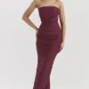 Szafirowa sukienka maxi w kolorze wina Szafirowa sukienka maxi w kolorze wina