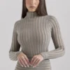 Szary welurowy Body w paski „Rowena” Szary welurowy Body w paski „Rowena”