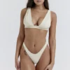 Topy bikini „Seychelles” w kolorze waniliowym z wiązaniem z tyłu Topy bikini „Seychelles” w kolorze waniliowym z wiązaniem z tyłu